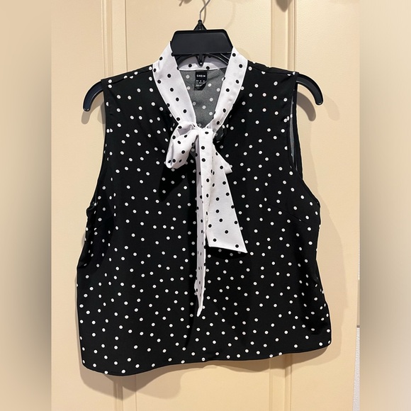 🖤🤍 SHEIN black and white polka dot blouse.  NWOT. Size large. 🖤🤍 - Picture 7 of 7